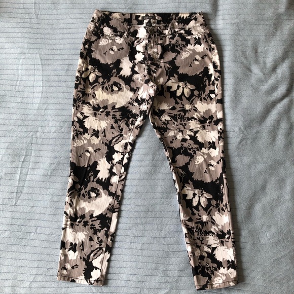 Kenneth Cole Skinny Jeans - Picture 1 of 4